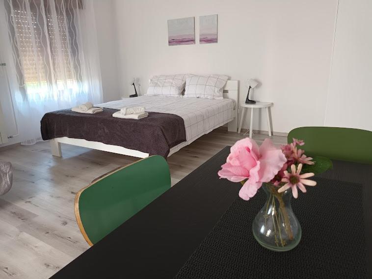 Apartma Oddih Dutovlje Dış mekan fotoğraf